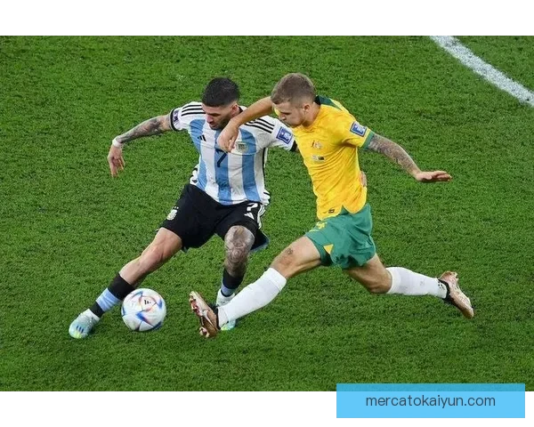 德保罗中场风格特点解析：跑动覆盖广、攻防转换积极、技术运用务实